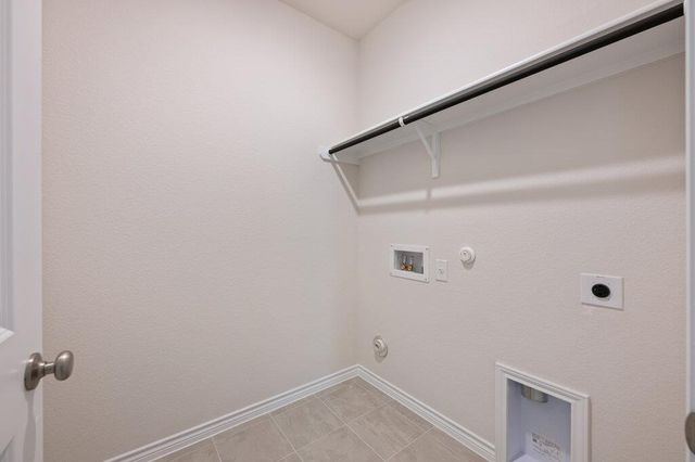 125 Clover BND, Liberty Hill, TX 78642