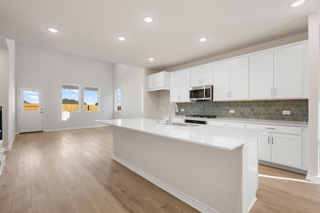 125 Clover BND, Liberty Hill, TX 78642