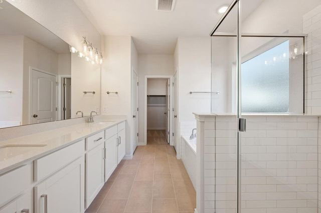 125 Clover BND, Liberty Hill, TX 78642