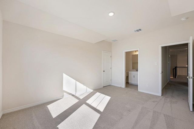 125 Clover BND, Liberty Hill, TX 78642