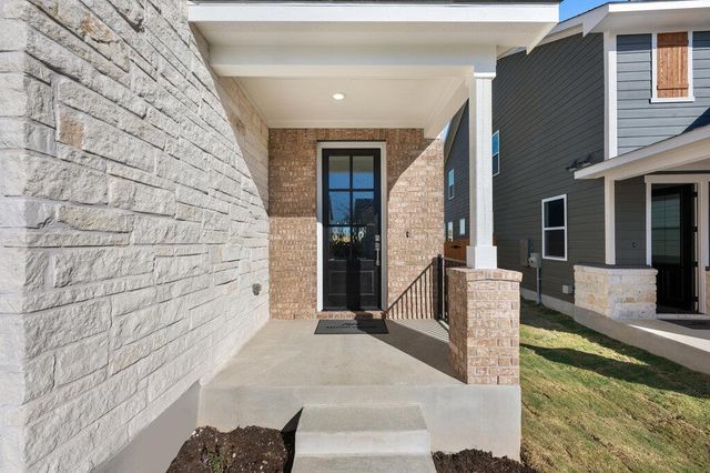 125 Clover BND, Liberty Hill, TX 78642