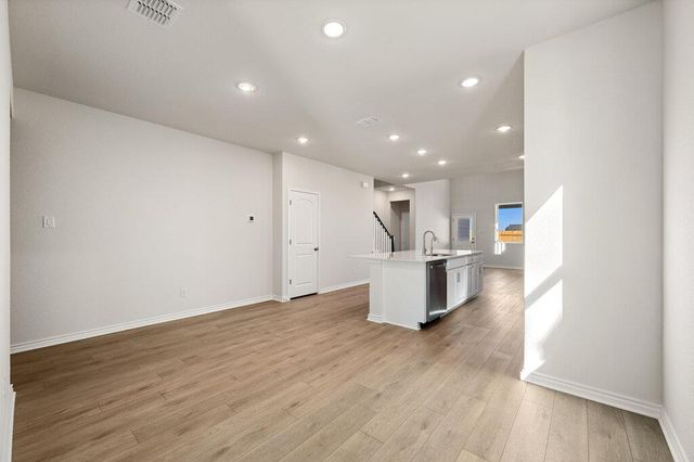 125 Clover BND, Liberty Hill, TX 78642