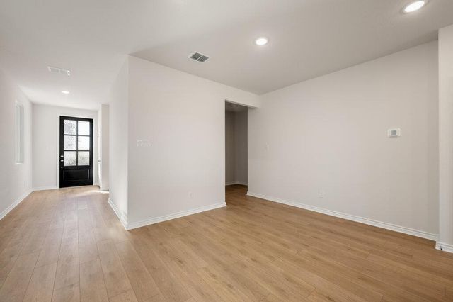 125 Clover BND, Liberty Hill, TX 78642