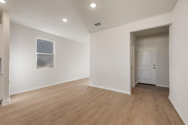 125 Clover BND, Liberty Hill, TX 78642