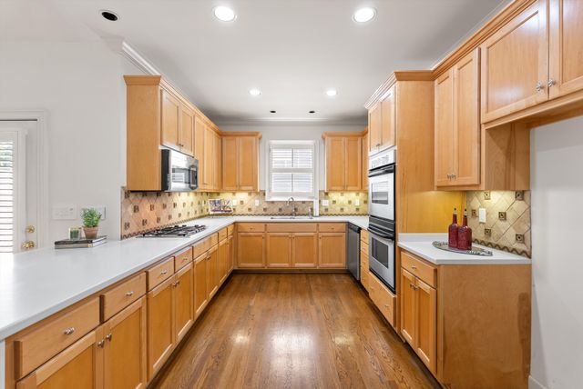 4412 Estes Rd, Nashville, TN 37215