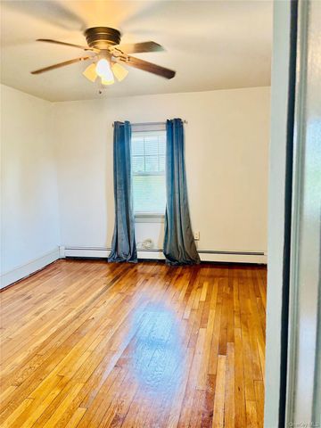 535 Cross Street, Westbury, NY 11590