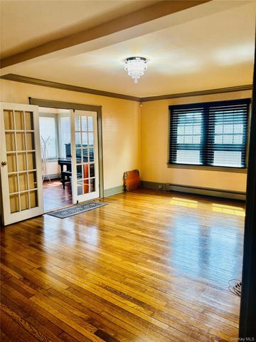 535 Cross Street, Westbury, NY 11590