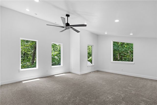6 Bloxham Lane, Bella Vista, AR 72715