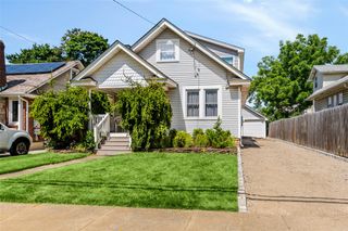 2536 Washington Avenue, Oceanside, NY 11572