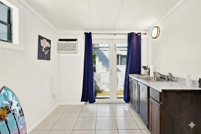 124 Valjean Lane, Key Largo, FL 33070