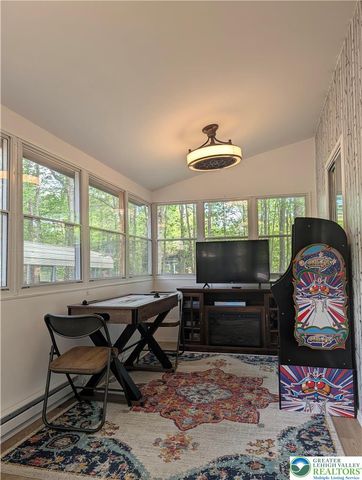 136 Tomhickon Trail, Coolbaugh Twp, PA 18347