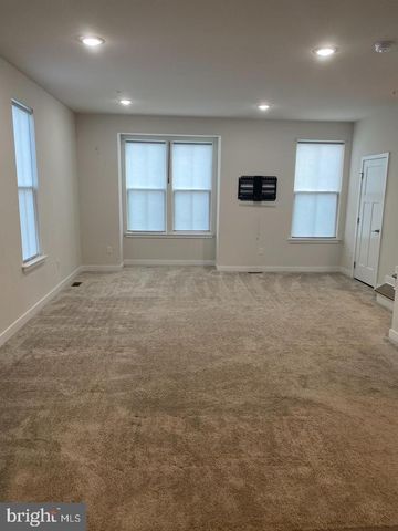 619 HOLYWELL DR, Malvern, PA 19355