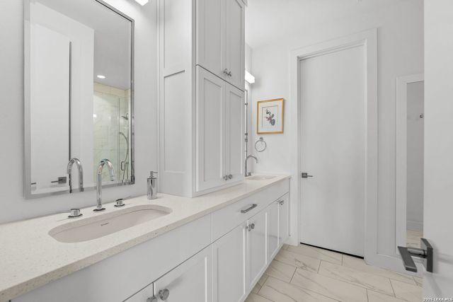318 W Grayson St Unit 203, San Antonio, TX 78212