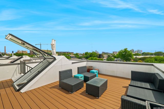 318 W Grayson St Unit 203, San Antonio, TX 78212