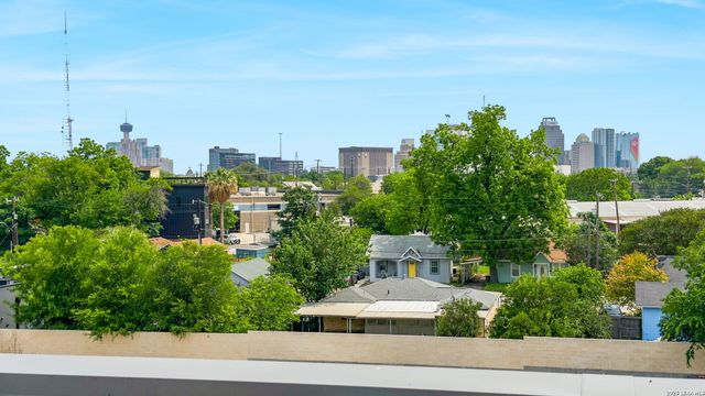 318 W Grayson St Unit 203, San Antonio, TX 78212