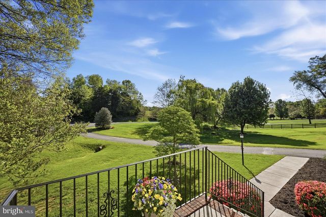 155 BUNCHBERRY RIDGE CT, Stephens City, VA 22655