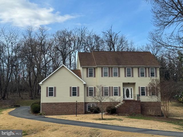 155 BUNCHBERRY RIDGE CT, Stephens City, VA 22655