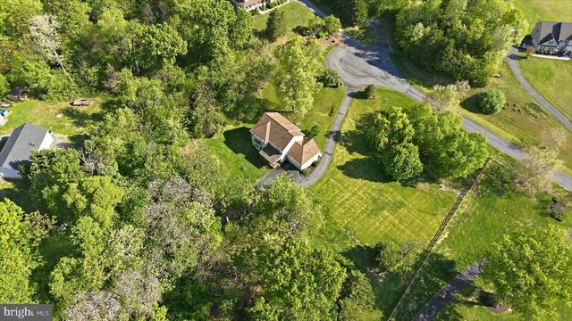 155 BUNCHBERRY RIDGE CT, Stephens City, VA 22655