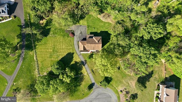 155 BUNCHBERRY RIDGE CT, Stephens City, VA 22655