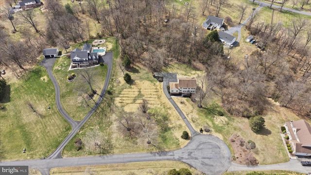 155 BUNCHBERRY RIDGE CT, Stephens City, VA 22655