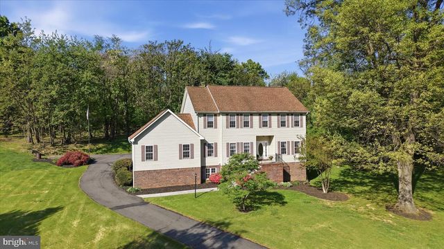 155 BUNCHBERRY RIDGE CT, Stephens City, VA 22655