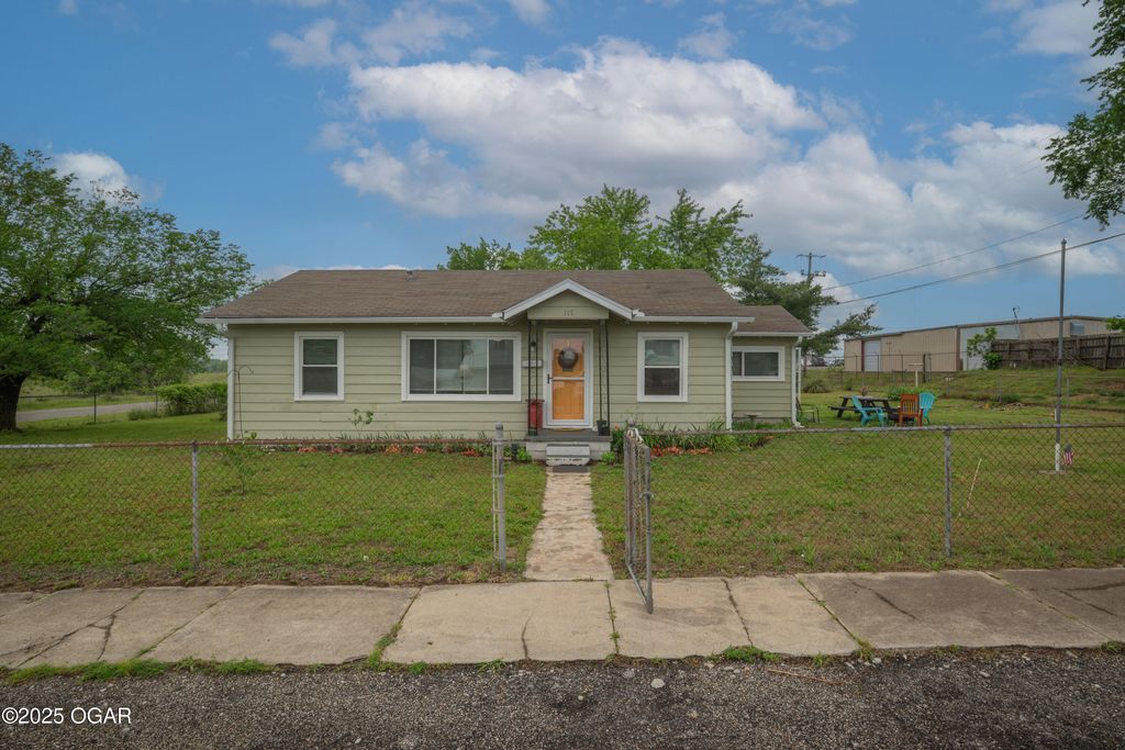 117 W 2nd Street, Galena, KS 66739