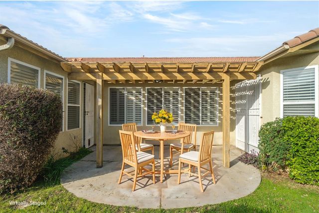 2452 E Marquise Court, Fresno, CA 93720