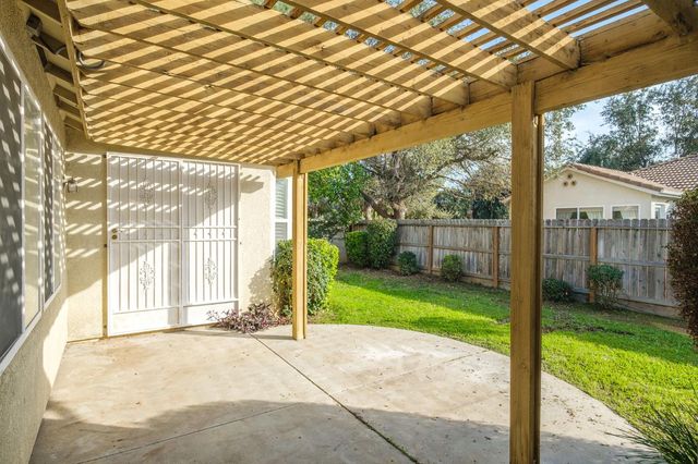 2452 E Marquise Court, Fresno, CA 93720