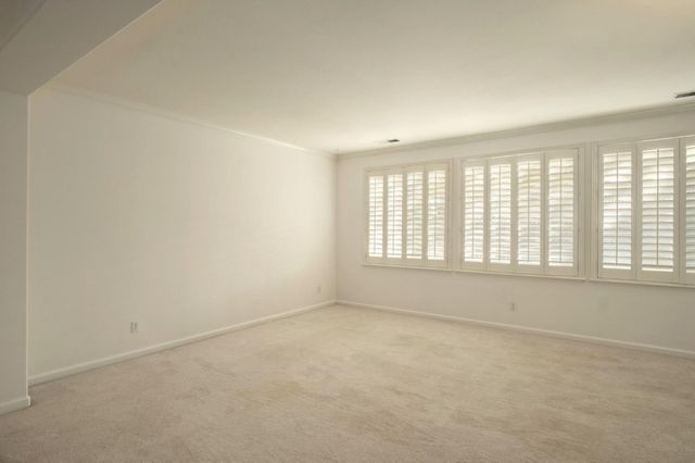 2452 E Marquise Court, Fresno, CA 93720