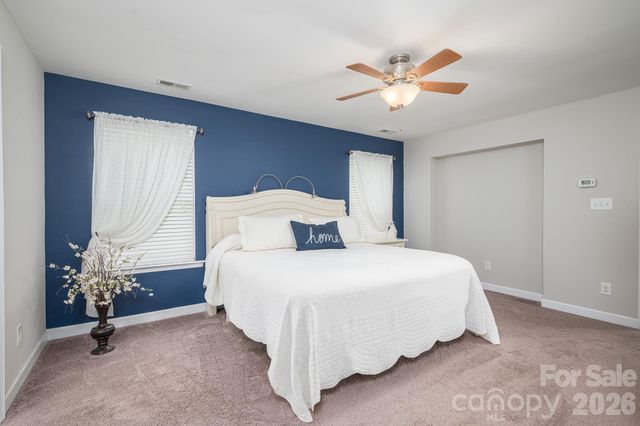 424 Planters Way, Mount Holly, NC 28120