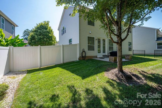 424 Planters Way, Mount Holly, NC 28120