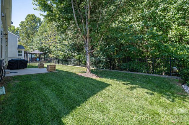 424 Planters Way, Mount Holly, NC 28120
