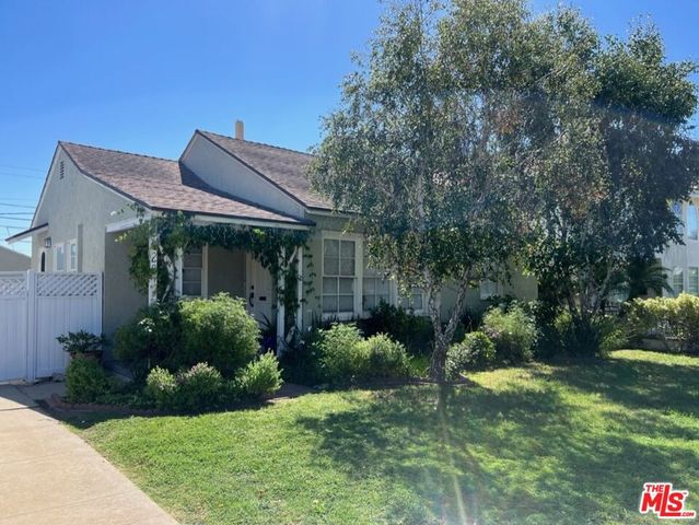 6426 W 83rd Street, Los Angeles, CA 90045