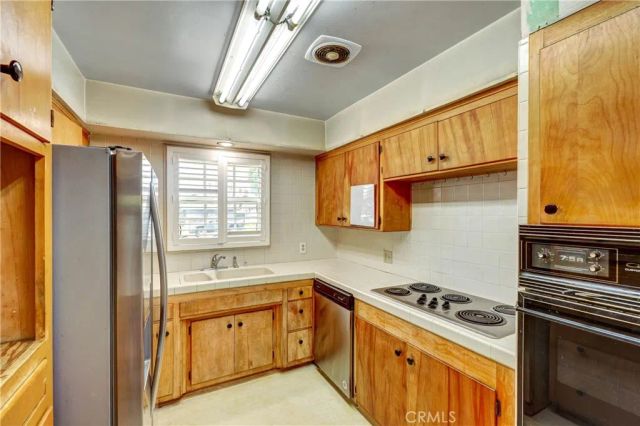 12172 Brookhaven Park, Garden Grove, CA 92840