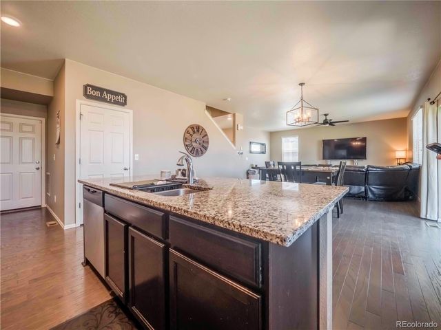 914 Charlton Drive, Windsor, CO 80550