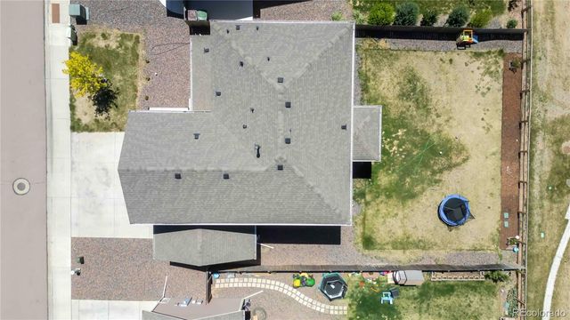 914 Charlton Drive, Windsor, CO 80550