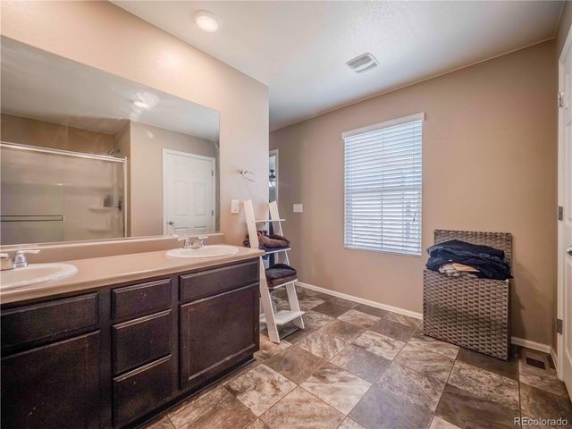 914 Charlton Drive, Windsor, CO 80550