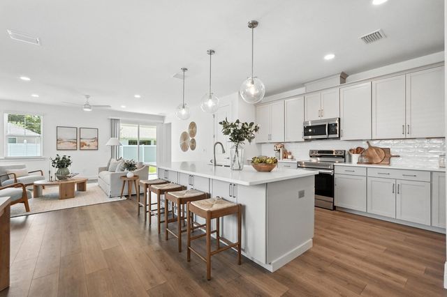 144 POINT PLEASANT DRIVE, Palm Coast, FL 32164