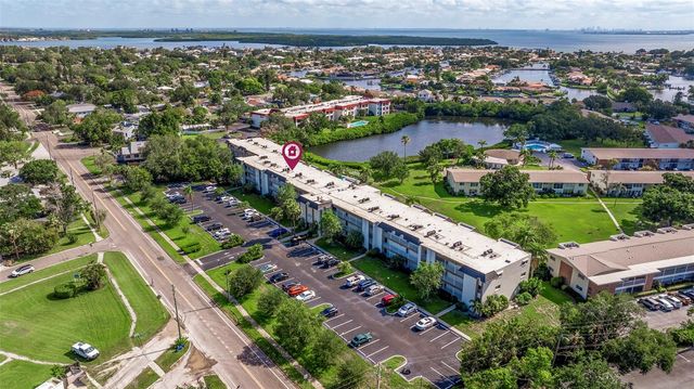 4595 CHANCELLOR STREET NE 105, St Petersburg, FL 33703