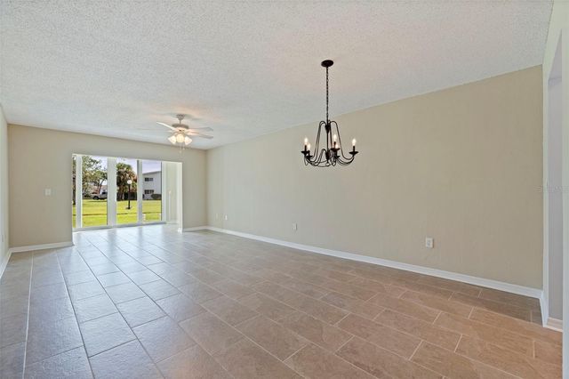 4595 CHANCELLOR STREET NE 105, St Petersburg, FL 33703