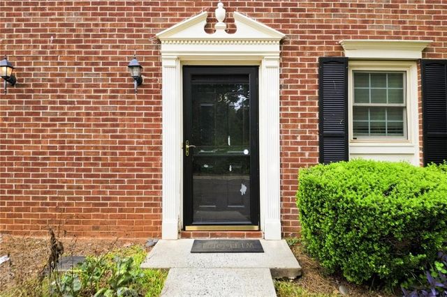 135 Sterling Court, Alpharetta, GA 30004