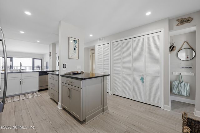 1901 1ST Street 1002, Jacksonville Beach, FL 32250