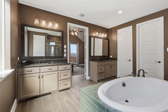 10728 Enchanted Rock Way, Fort Worth, TX 76126