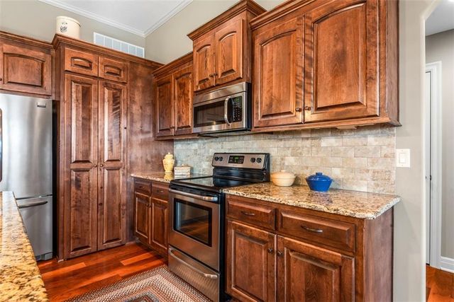 25549 W 144th Street, Olathe, KS 66061