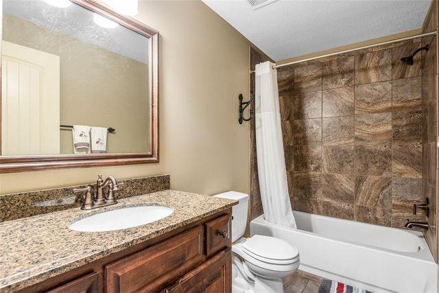 25549 W 144th Street, Olathe, KS 66061