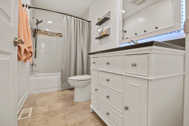 3694 Horseshoe Road, Delaware, OH 43015