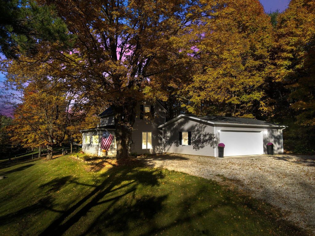 3694 Horseshoe Road, Delaware, OH 43015