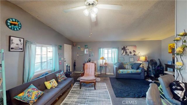 10550 Western 128, Stanton, CA 90680