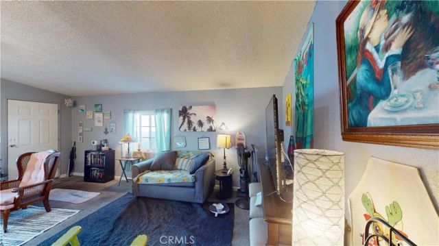 10550 Western 128, Stanton, CA 90680