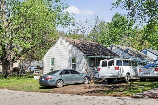 346 Topping Avenue, Kansas City, MO 64123